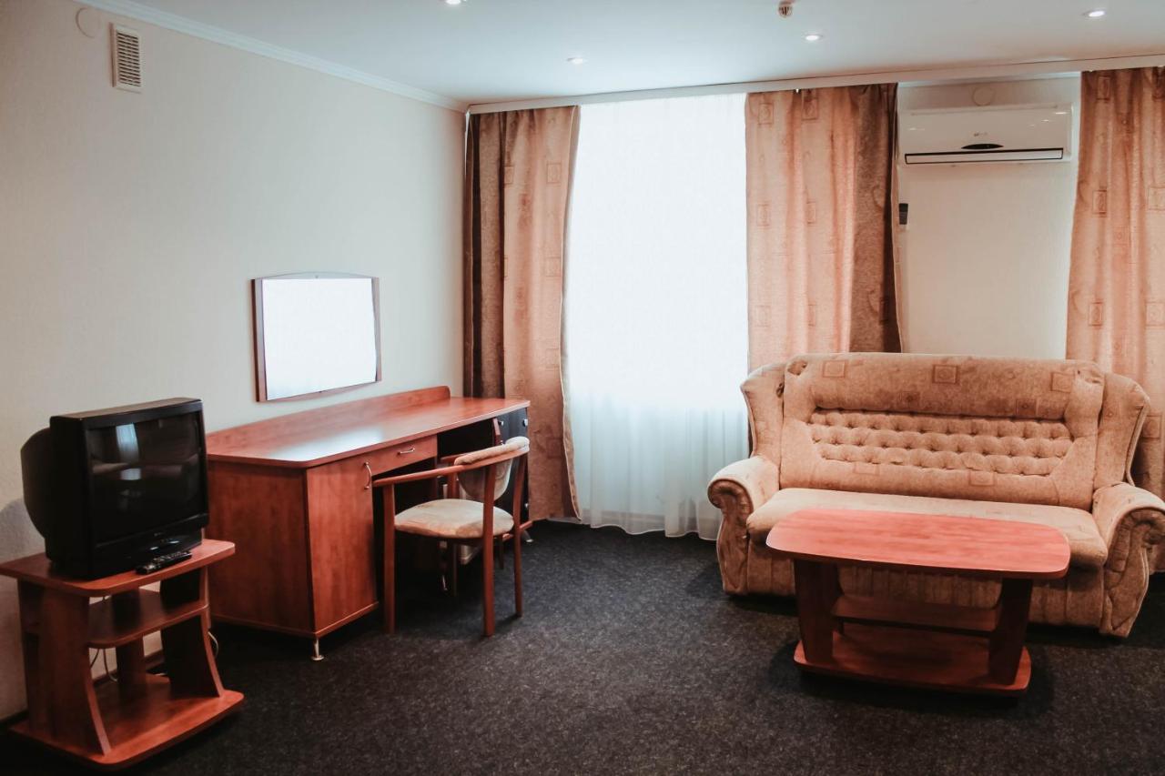 Kanna Hotel Askania-Nova Exteriér fotografie